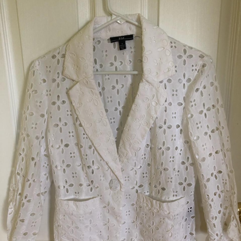 BRAND NEW Women's Shrug